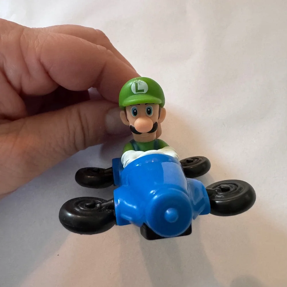 Nintendo Mario Kart Super Mario Toy Lot Yoshi Peach Luigi Toad 7pc McDonald's